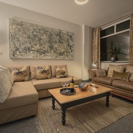 Barnston House - Heswall - Spacious Homely Holiday Home By Rework Accommodation 外观 照片